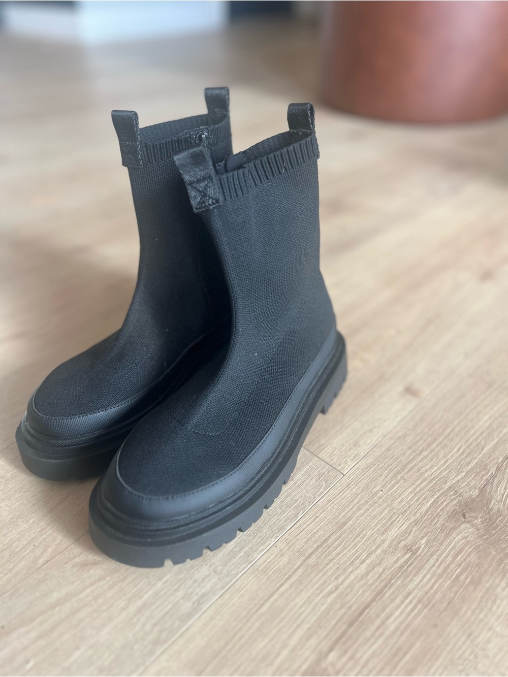 Zara Kids Black Knit Pull-On Chelsea Boots